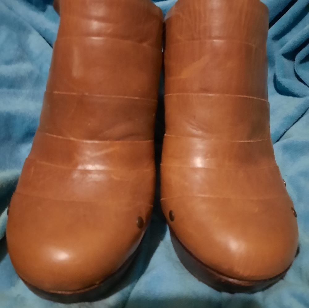 Diane VonFurstenberg Wedge Heels size 8